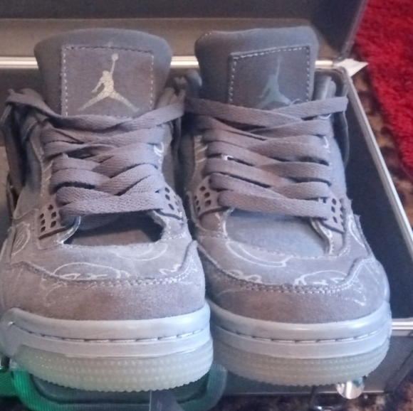 Retro Air Jordan 4s( kaws) - Picture 3 of 3